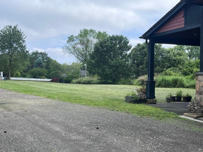 Photo - 8 Sunnyview Dr