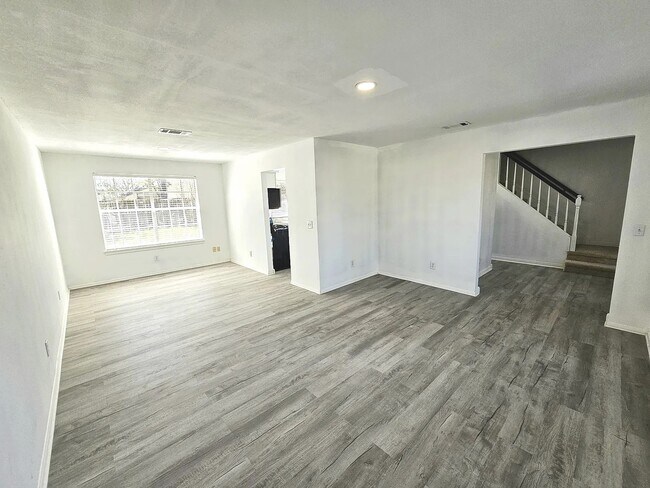 Photo - 11411 Sky Way Dr