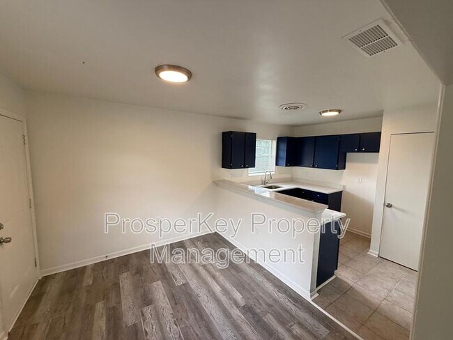 Photo - 4009 Ester Dr SW