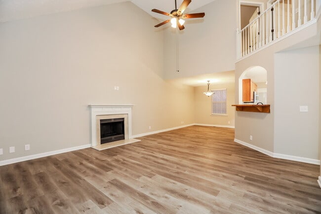 Photo - 4505 Hunters Green Cir