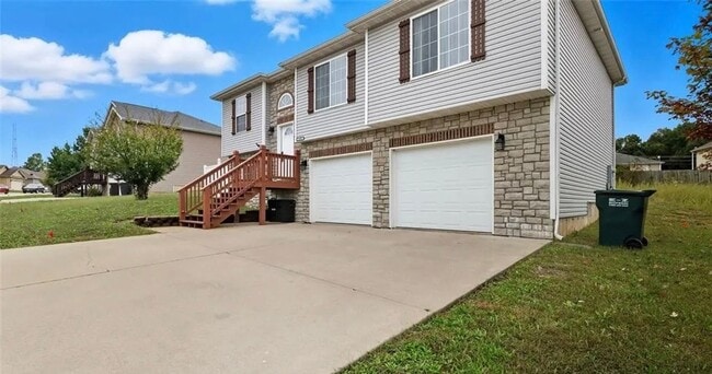 Photo - Beautiful Split-Level Home Near Fort Leonard Wood!