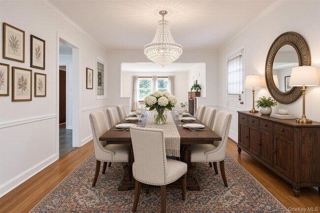 Photo - 121 Manhasset Ave