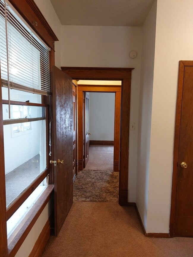 Photo - (1610 8th Ave)