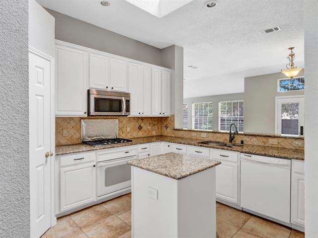 Photo - 10300 Ashmont Dr