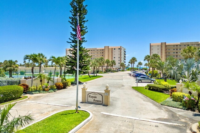 1890 N Atlantic Ave Unidad A804