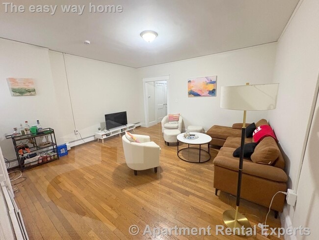 Photo - 489 E Broadway Unidad #3