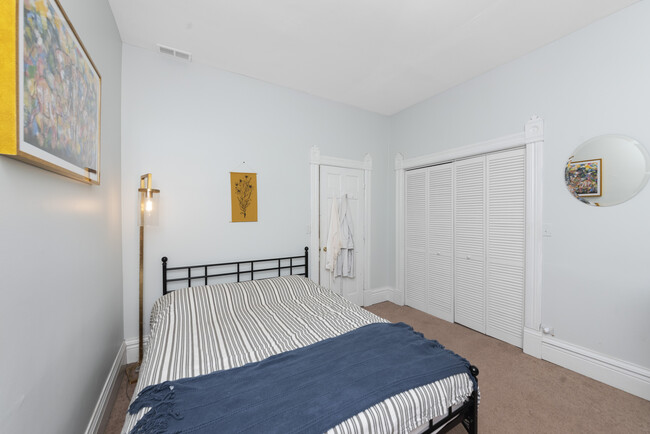 Photo - 2050 N Bissell St Apartments Unit #  02