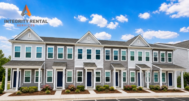 Building Photo - BEAUTIFUL 2 Bedroom/2.5 Bath Townhome in MIDLAND -AVAILABLE LATE AUGUST 2026!