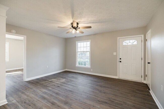 Photo - 1210 Bouldercrest Cir