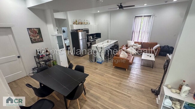 Photo - 7712 Hampson St Unit 636