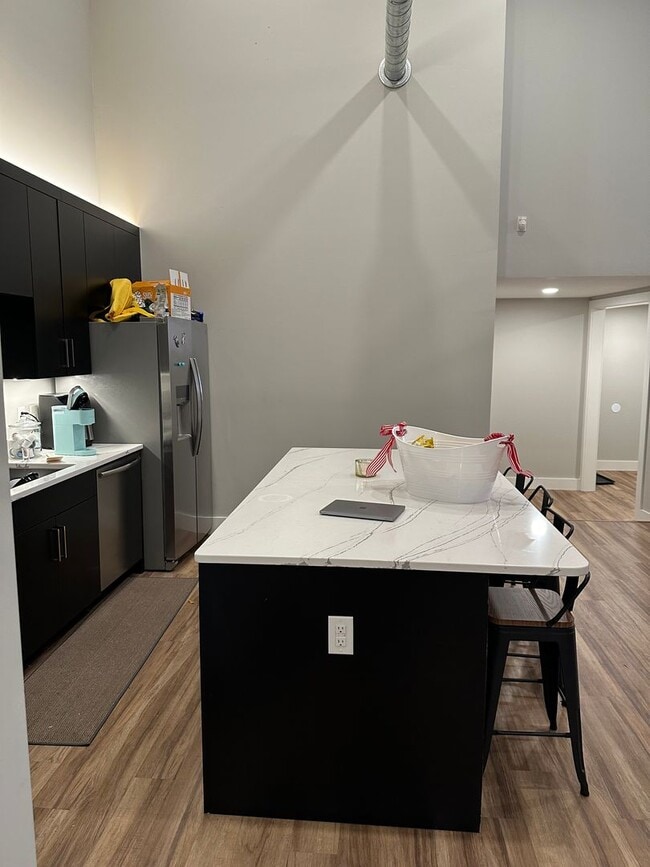 Photo - Centre Flat Unit 2