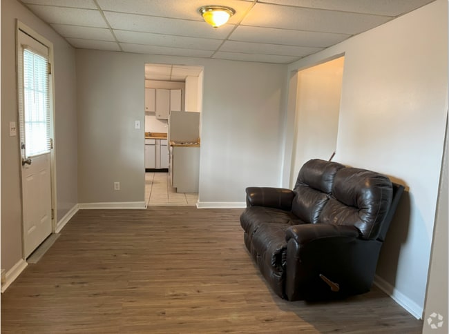 Building Photo - 236 W Main St Rental