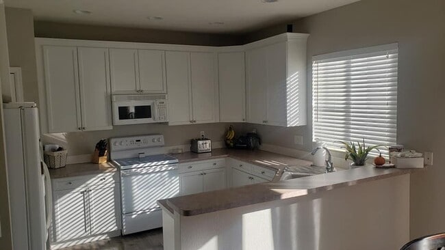 Photo - 3 Bedroom Home in desirable Meadows Neighborhood- Community Pool Access at the Grange!