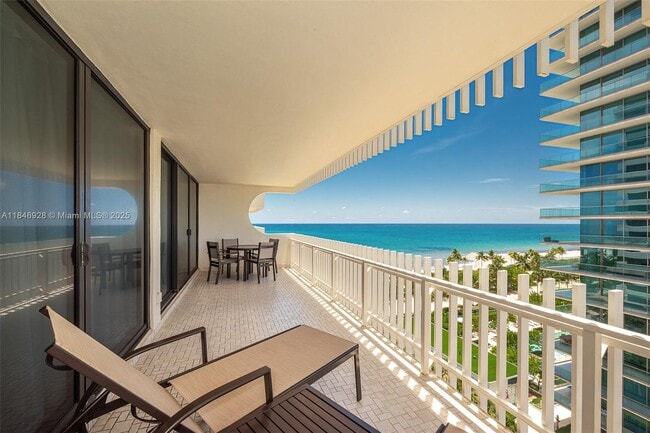 Building Photo - 10205 Collins Ave Unit 807 Rental