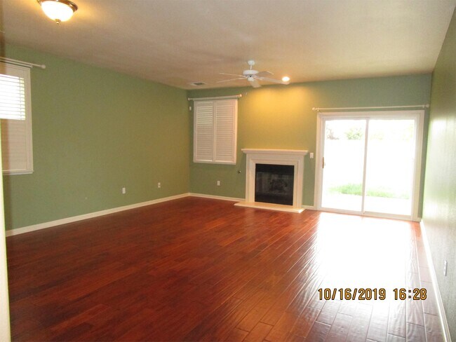 Photo - 2065 Stone Wood Loop