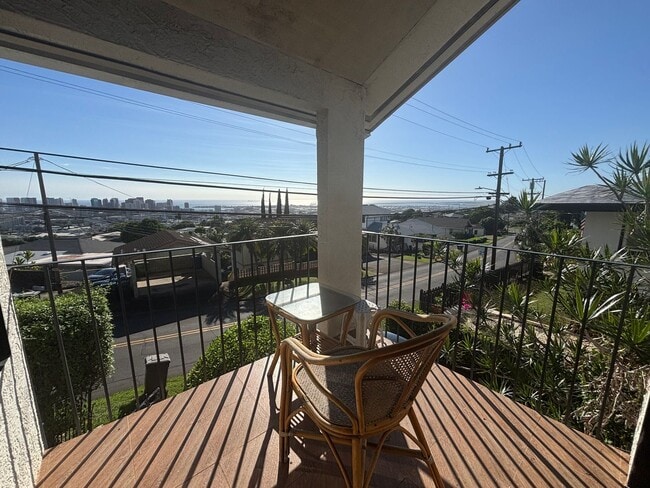 Photo - 1055 Alewa Dr Unit Downstairs