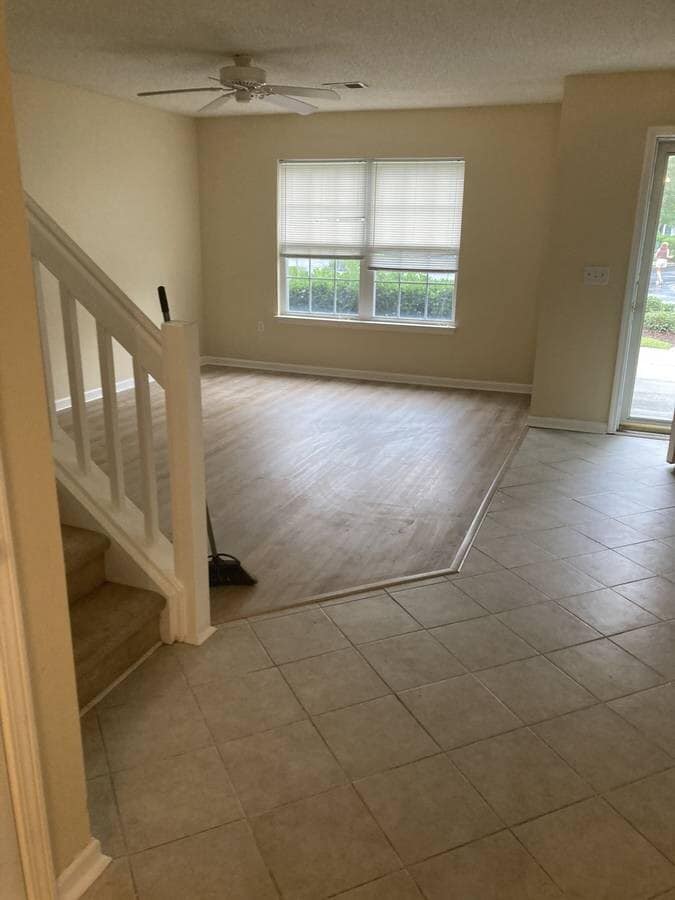 Photo - 1010 Palisade Cir