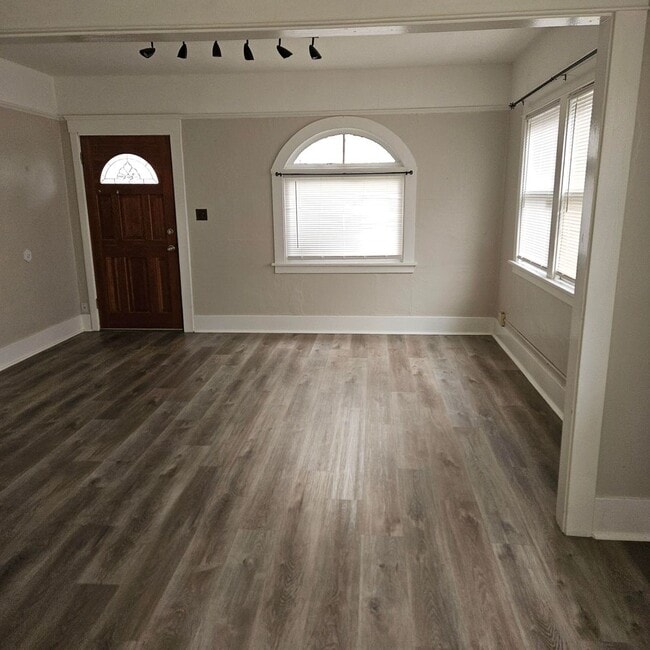 Photo - 401/403 Johnson Unidad 401