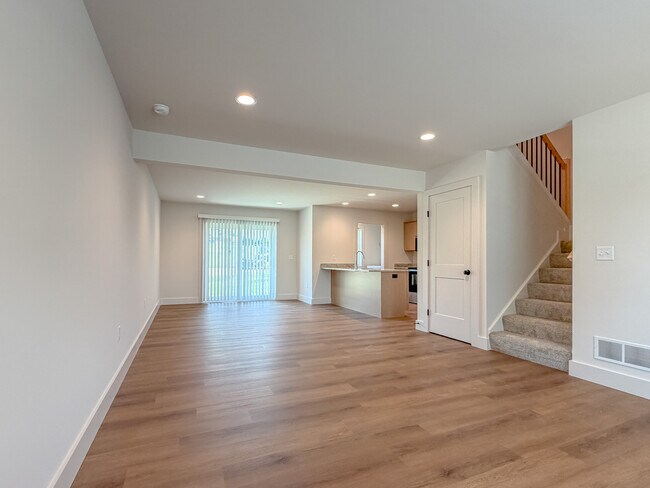 Photo - 273 Locust St