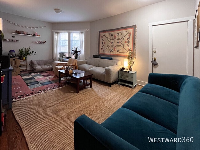 Building Photo - 1664 W Farwell Ave Unit 1E