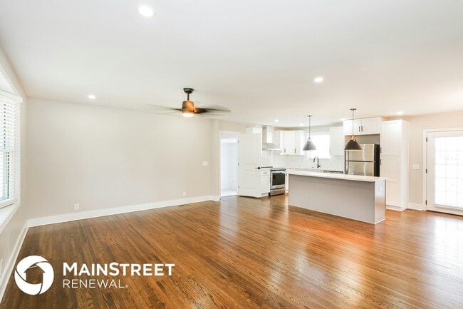 Photo - 1920 Upland Dr House