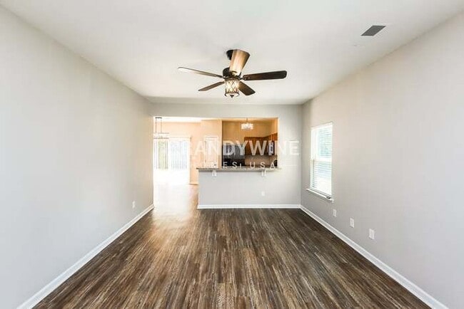 Photo - 3332 Lowland Dr