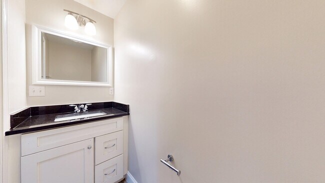 Photo - 60 Holworthy St Unit 6