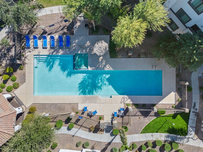 Bella Mirage apartments — community photo
