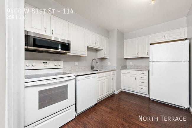 Building Photo - 9400 W 81st St Unit 114