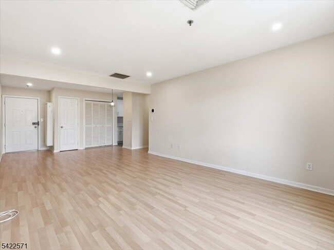 Photo - 65 Fairview St Unidad 3D