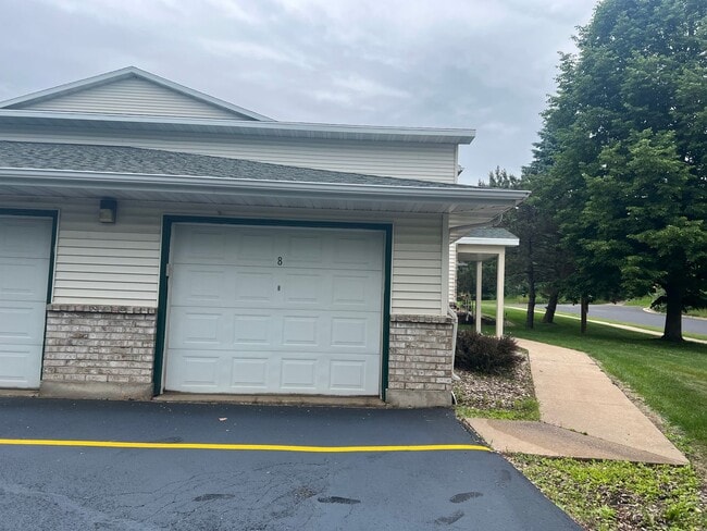 River Ridge Apartments-Waupaca