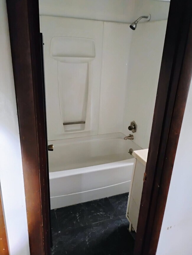 Photo - 1508 Ridge Ave Unit Apt 3