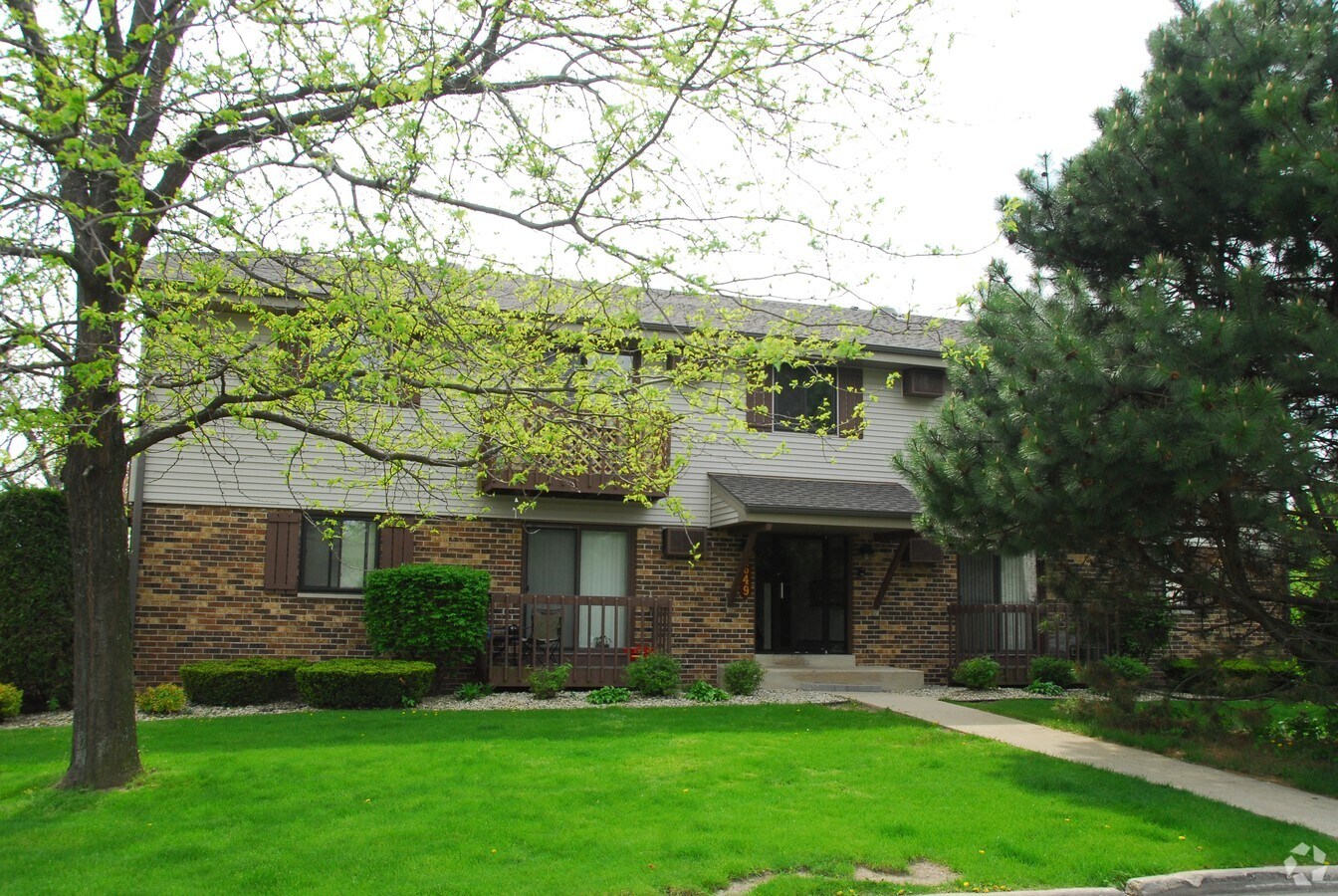 Photo - 649 Foxtree Cir