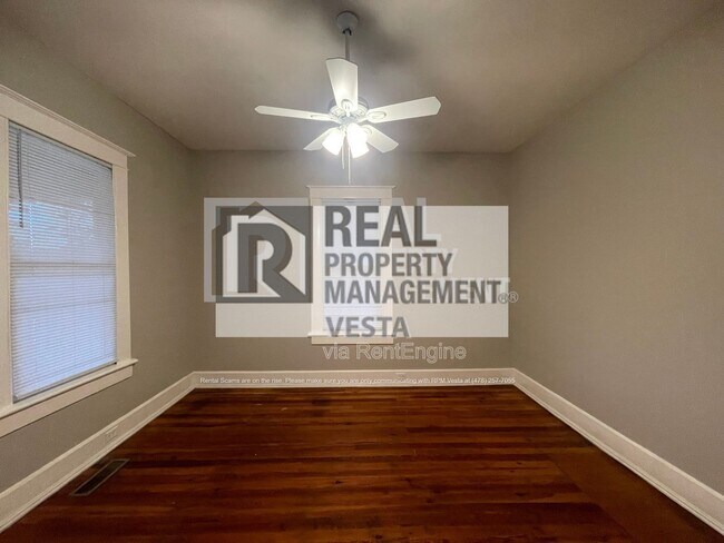 Photo - 3016 Ridge Ave