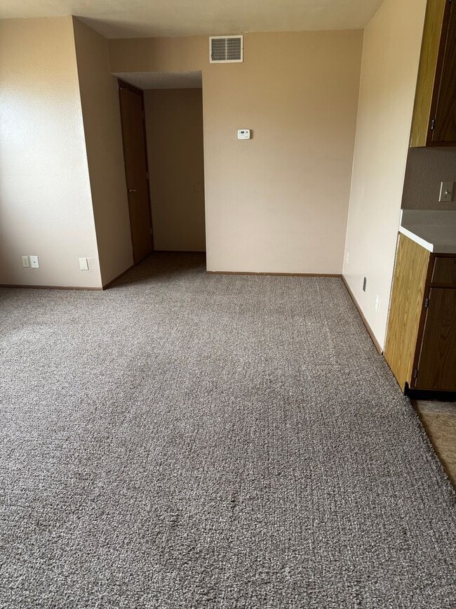 Photo - 2 BR Ponca City Ok Unidad 408