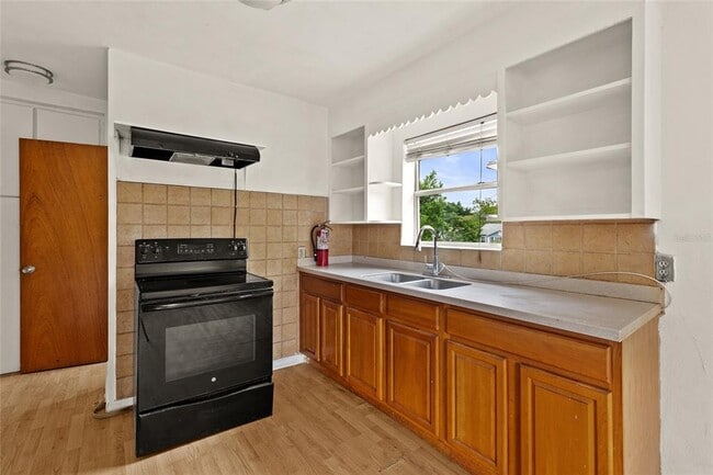 Photo - 4222 18th St N