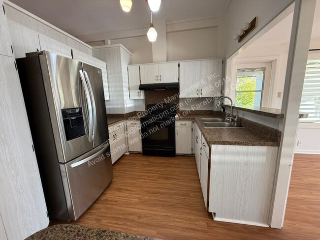 Photo - Pet Friendly! - Beautiful 4-Bedroom, 3-Ba...