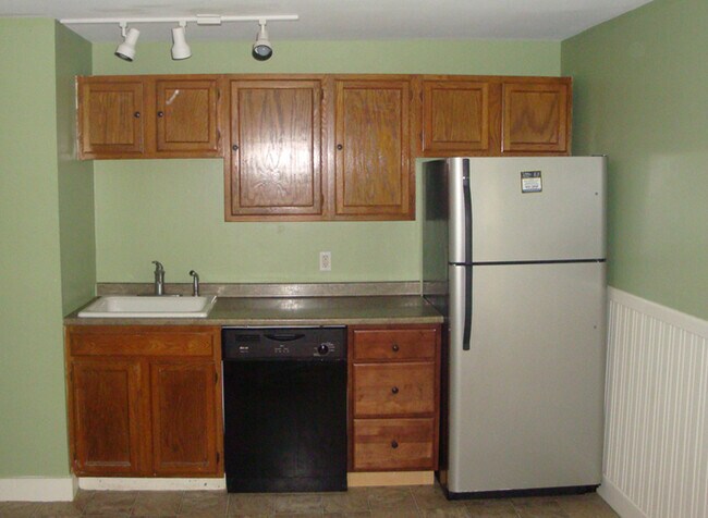 Photo - 11 Silk St Unit Apt 2