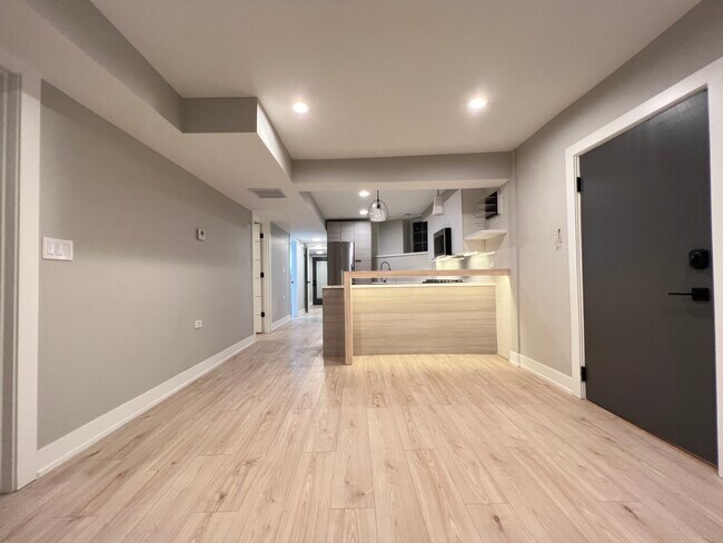 Photo - 1401 N Wicker Park Ave Unit #G