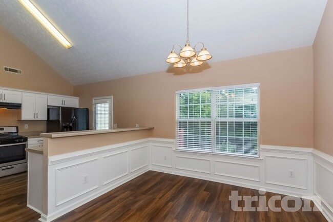 Photo - 1131 St Phillips Ct