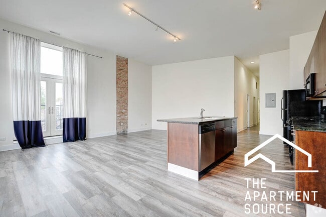 Building Photo - 2401 W North Ave Unit 303 Rental