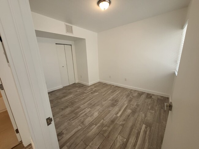 Photo - 551 Michigan Ave