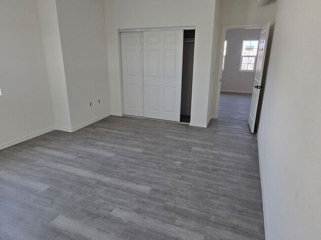 16482 Apple Valley Rd Unit 5