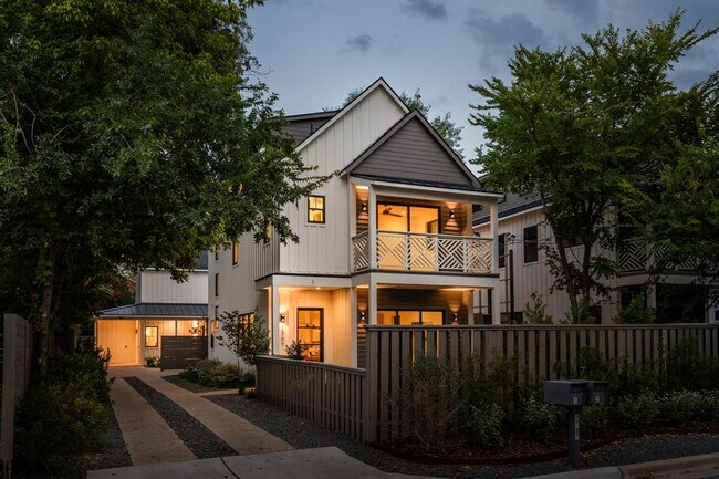 Photo - 2707 Stacy Ln