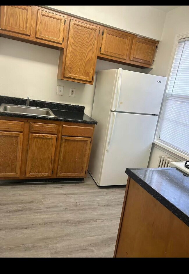 Kitchen - Madison Courts