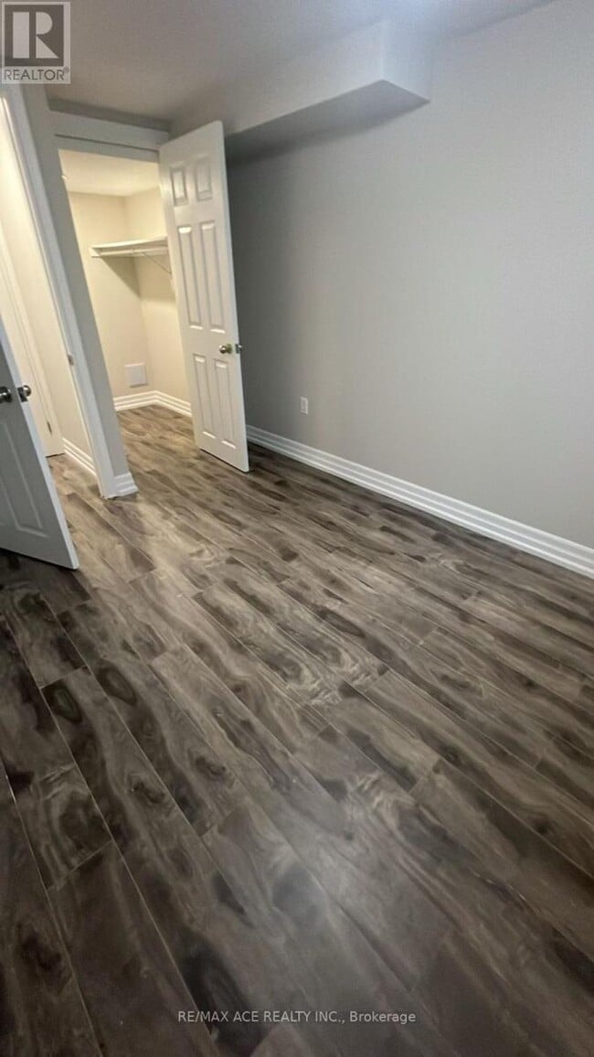 Photo - 21 Lanebrook Dr