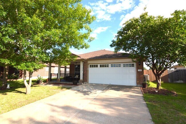 Photo - 2140 Pearson Way Casa