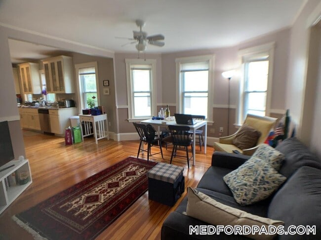 Photo - 24 Greenleaf Ave Apartamento Unidad 1