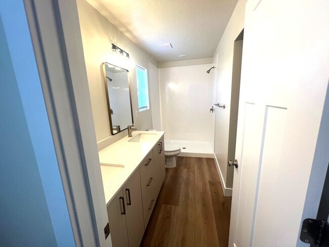 Photo - 3199 W 1625 N