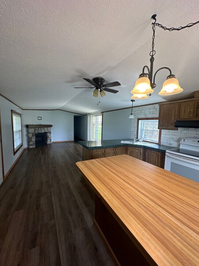 Photo - Two Bedroom Mobile Home